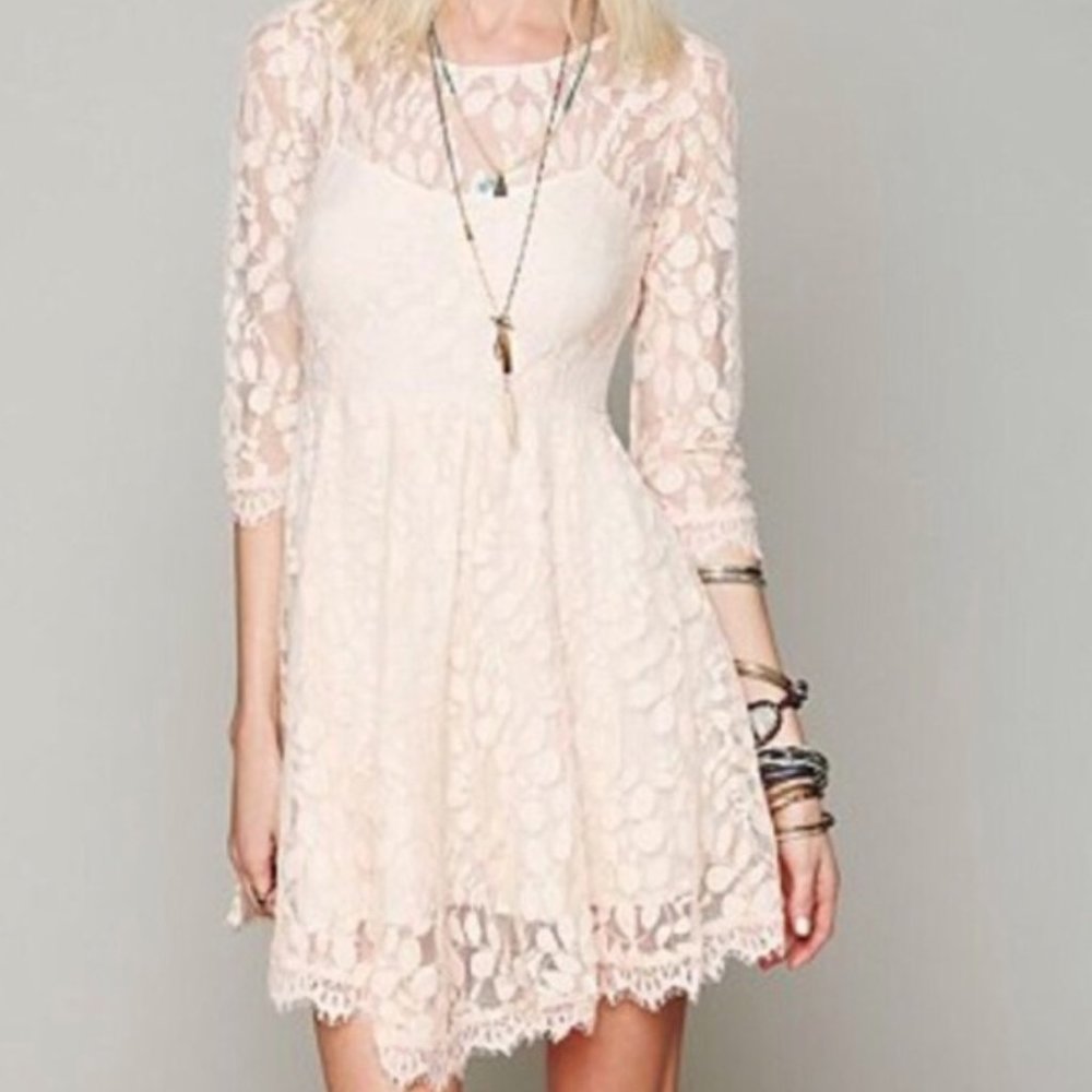 DRESS - Free People peachy blush lace overlay asymmetrical pullover dress. - Picture 4 of 16